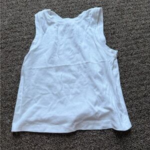 Uniqlo White Sleeveless Shirt